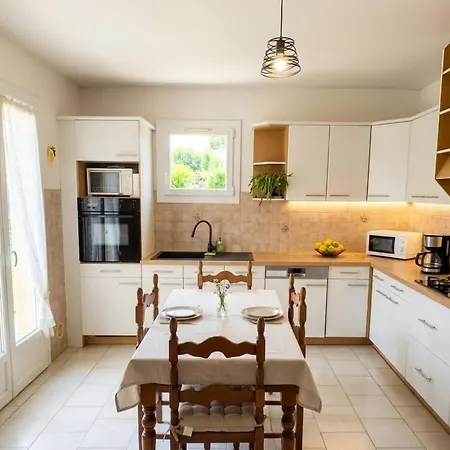 Casa Machja Holiday home Talasani